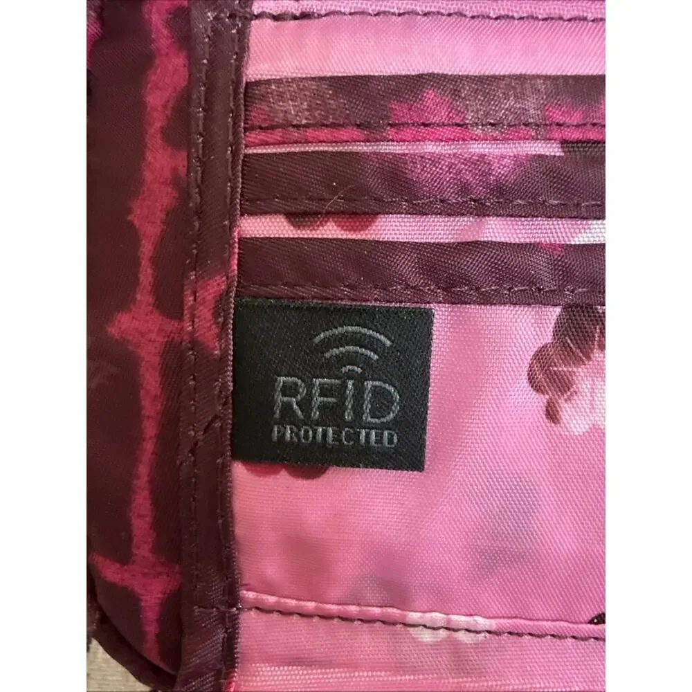 lug pink magenta